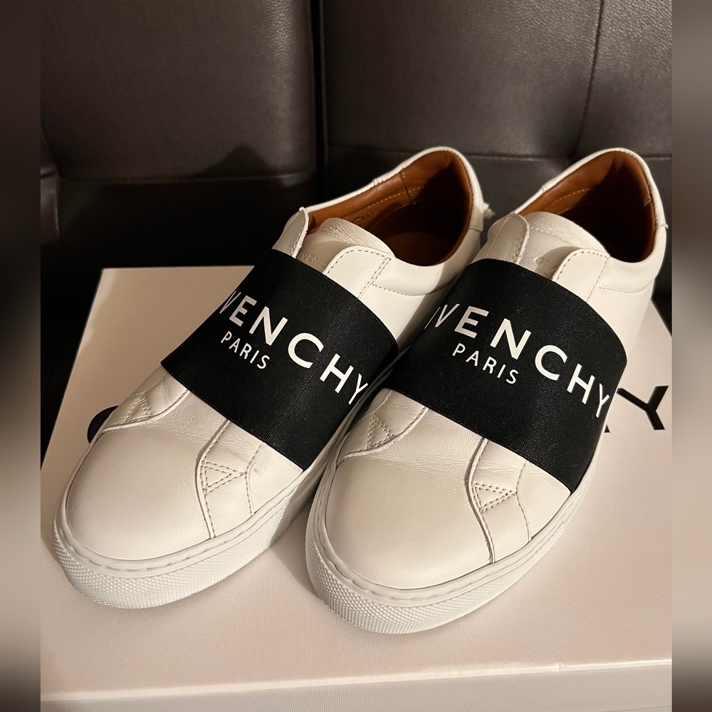 GIVENCHY Urban street sneaker
